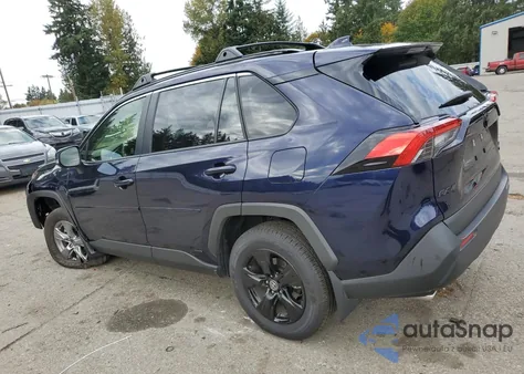 2024 Toyota Rav4 Xle z USA, uszkodzony, nr VIN JTMRWRFV3RD262422